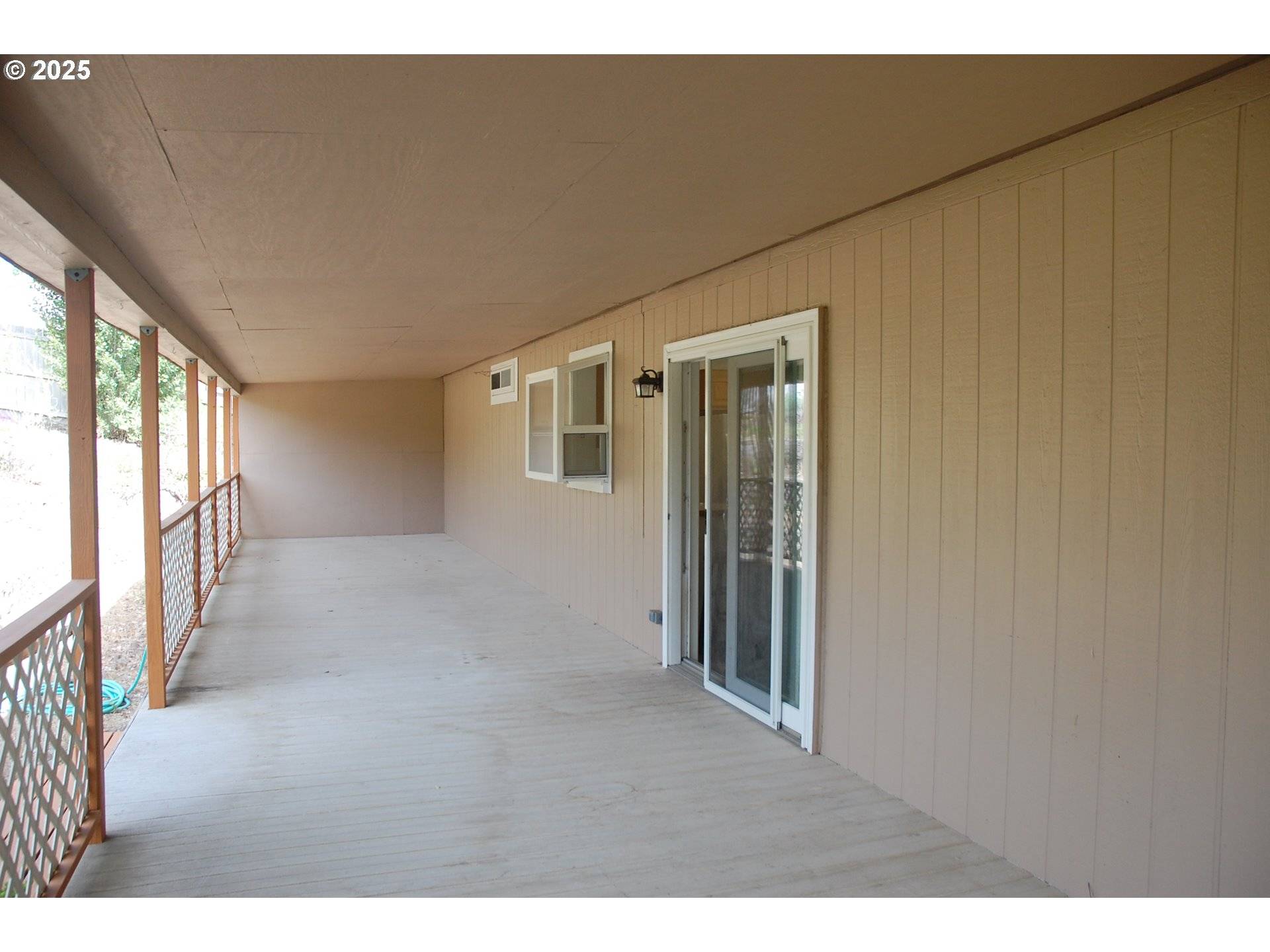 1585 COTTONWOOD ST, Arlington, OR 97812