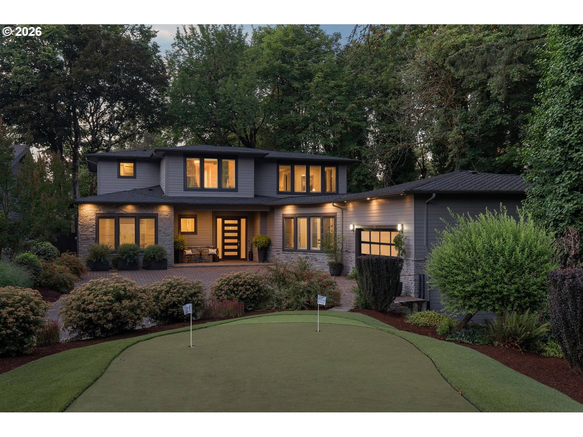 853 G AVE, Lake Oswego, OR 97034