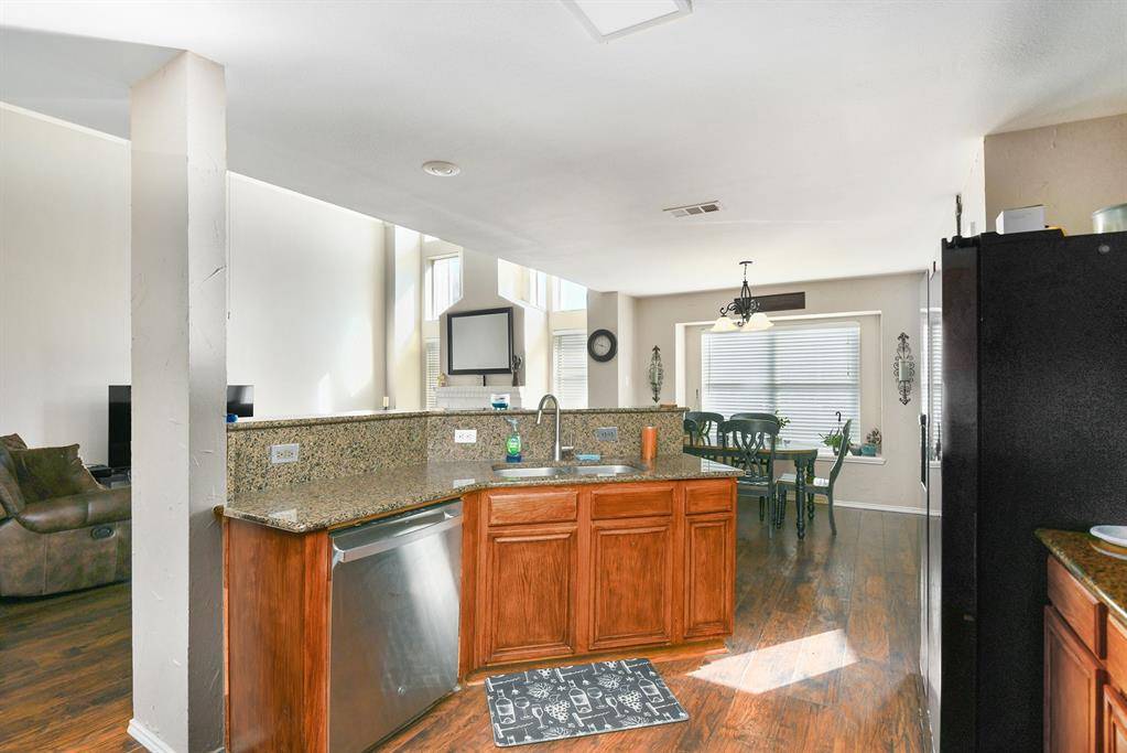 1229 Topeka Drive, Saginaw, TX 76131