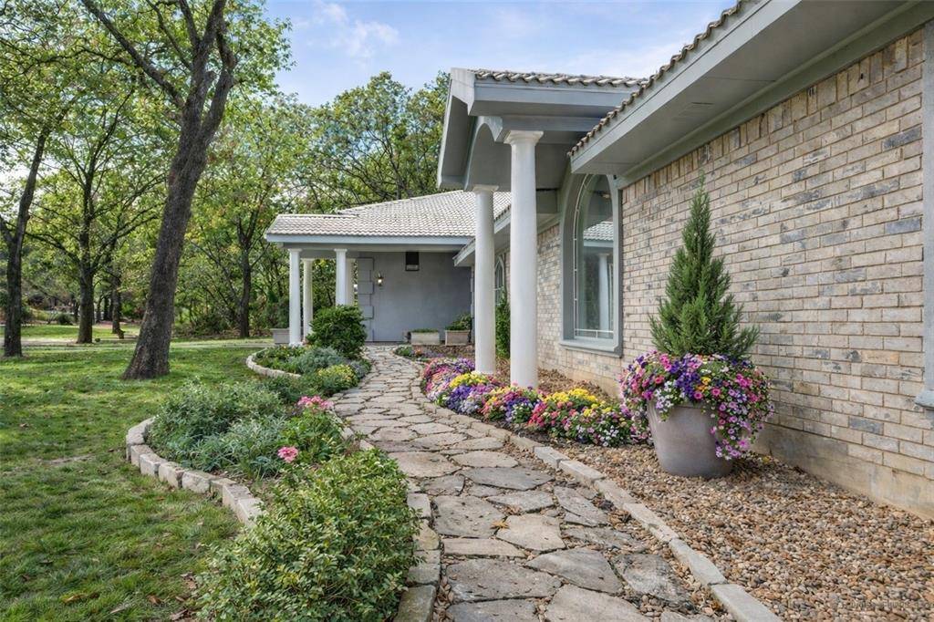 2525 Canyon Creek Drive, Sherman, TX 75092