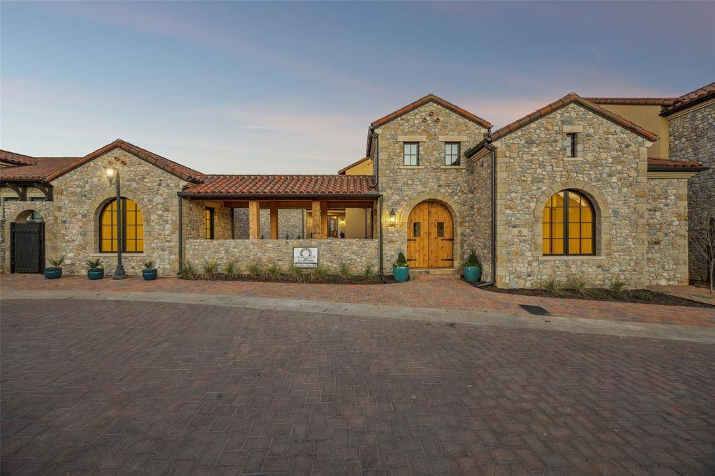 16 Catalonia Drive, Westlake, TX 76262