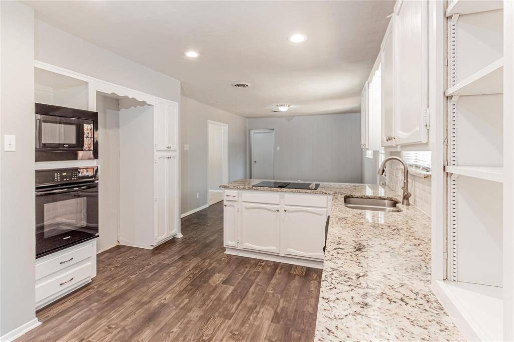 1021 Patricia Street, Irving, TX 75060