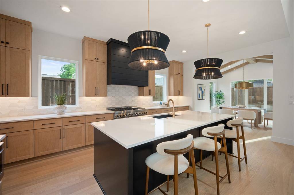 9661 Lynbrook Drive, Dallas, TX 75238