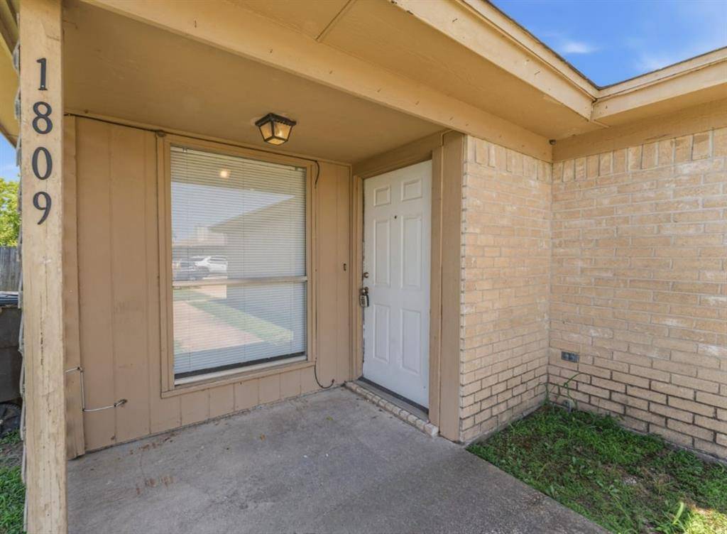 1809 San Rafael Street, Fort Worth, TX 76134