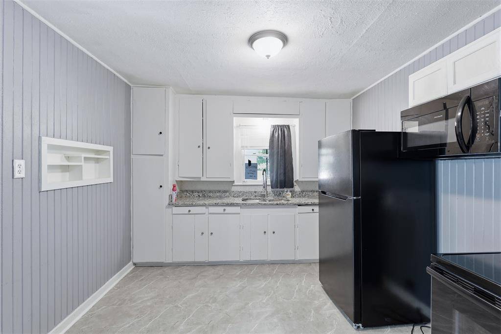 808 Mill Street, Itasca, TX 76055