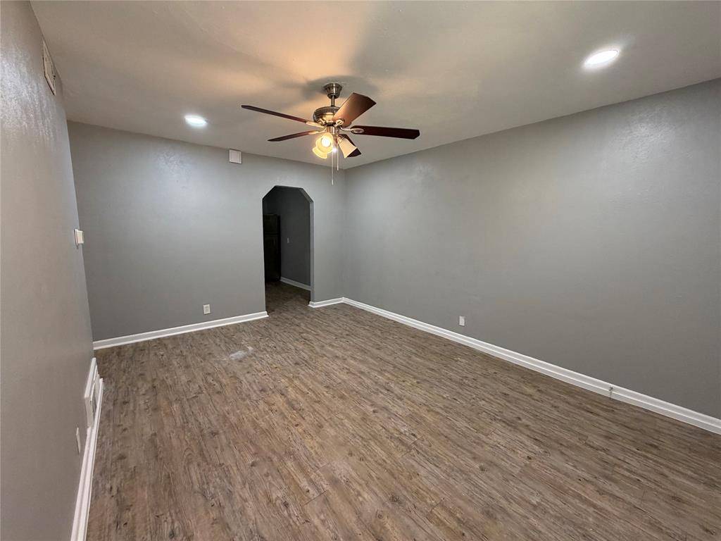 2505 Normont Circle, Fort Worth, TX 76103