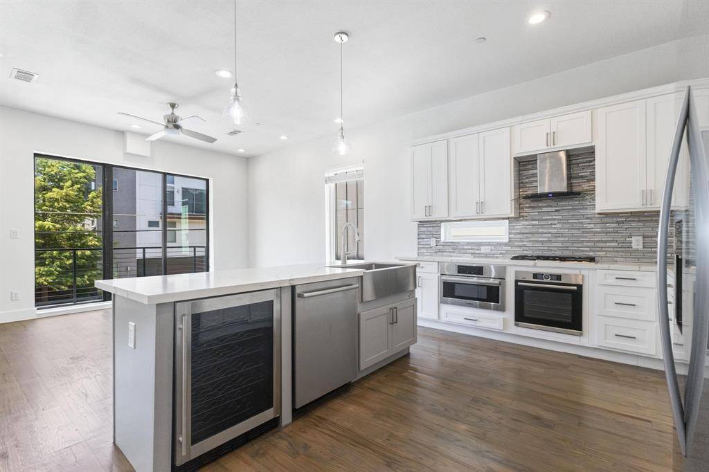 2450 N Garrett Avenue #14, Dallas, TX 75206