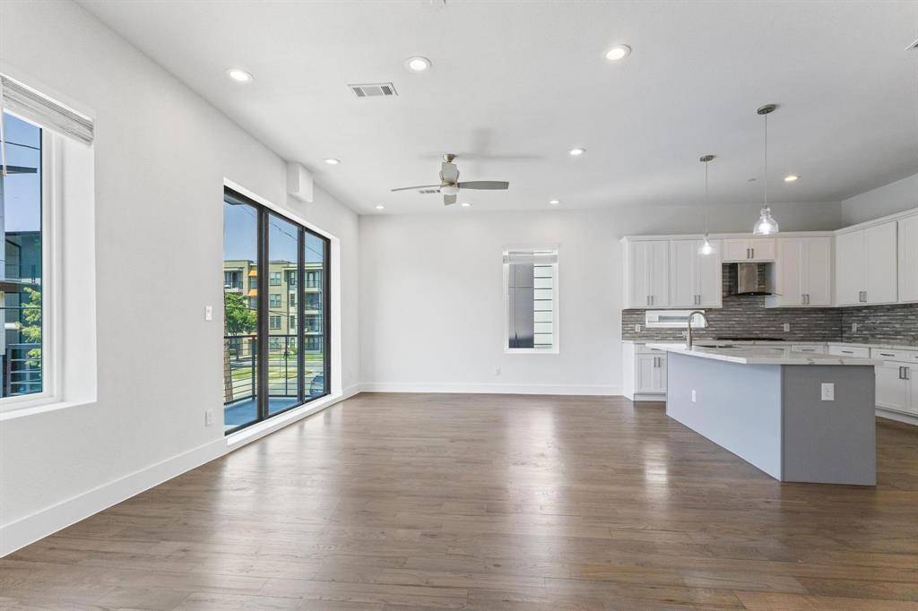 2450 N Garrett Avenue #14, Dallas, TX 75206