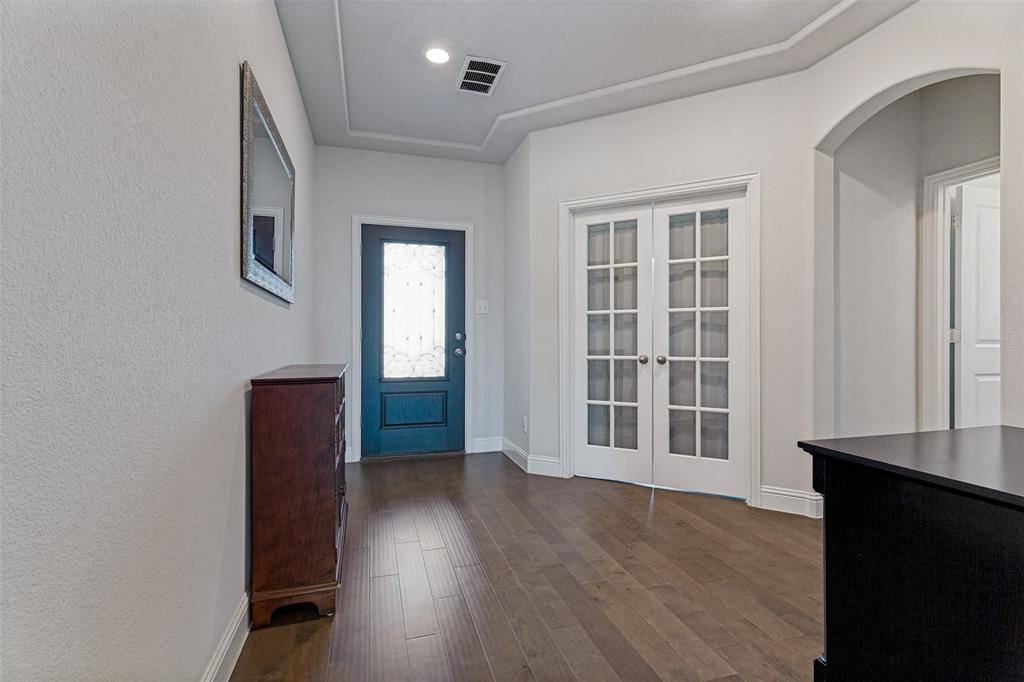 11761 Wulstone Road, Fort Worth, TX 76052