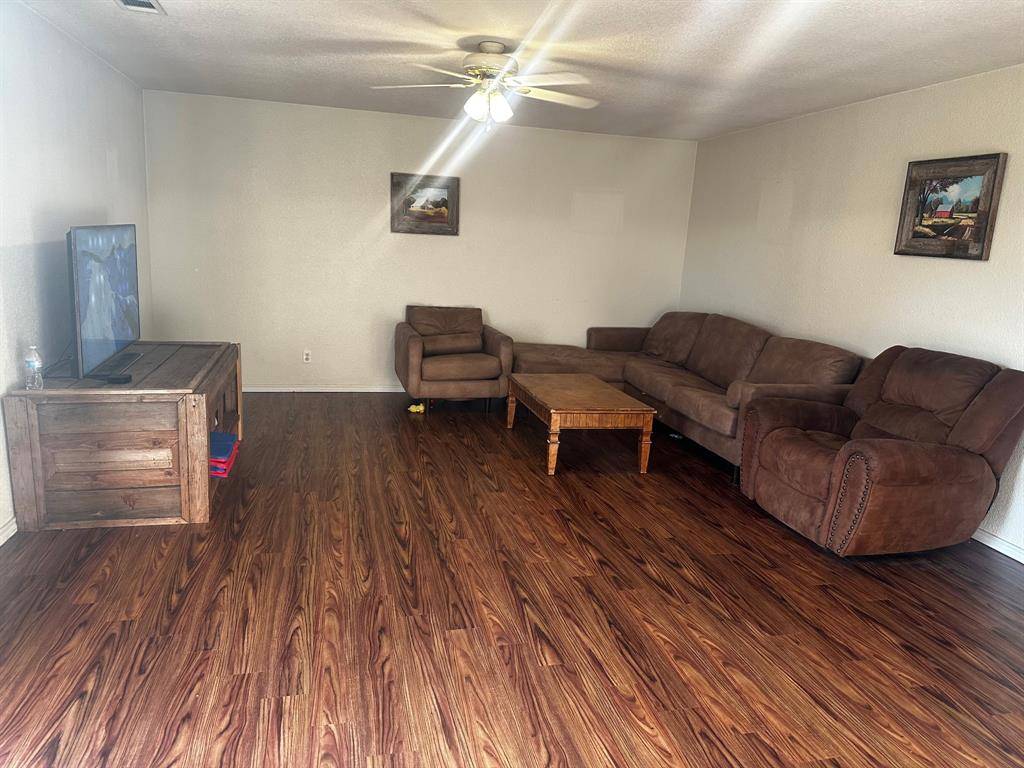 2437 State Highway 22, Whitney, TX 76692