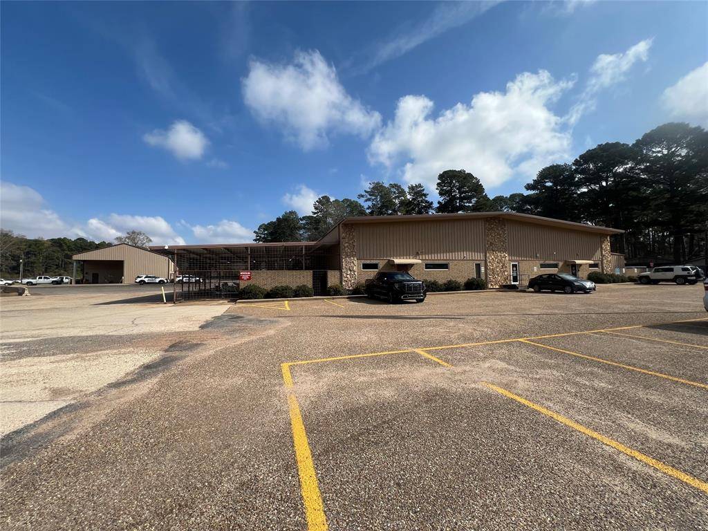 4910 N Market Street, Shreveport, LA 71107