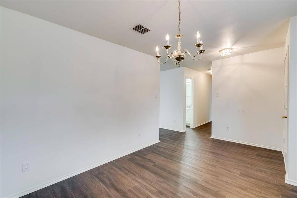 2946 Midbury Drive, Lancaster, TX 75134