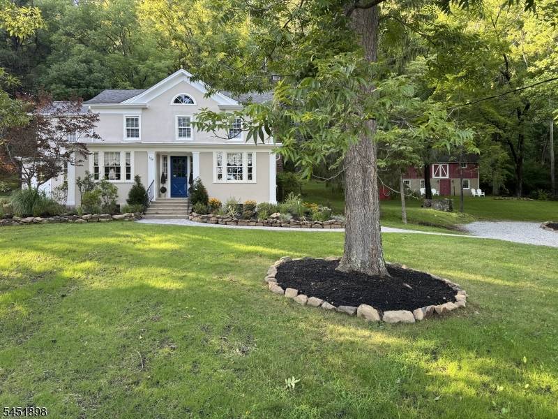 159 Mountainside Rd, Mendham Twp., NJ 07945