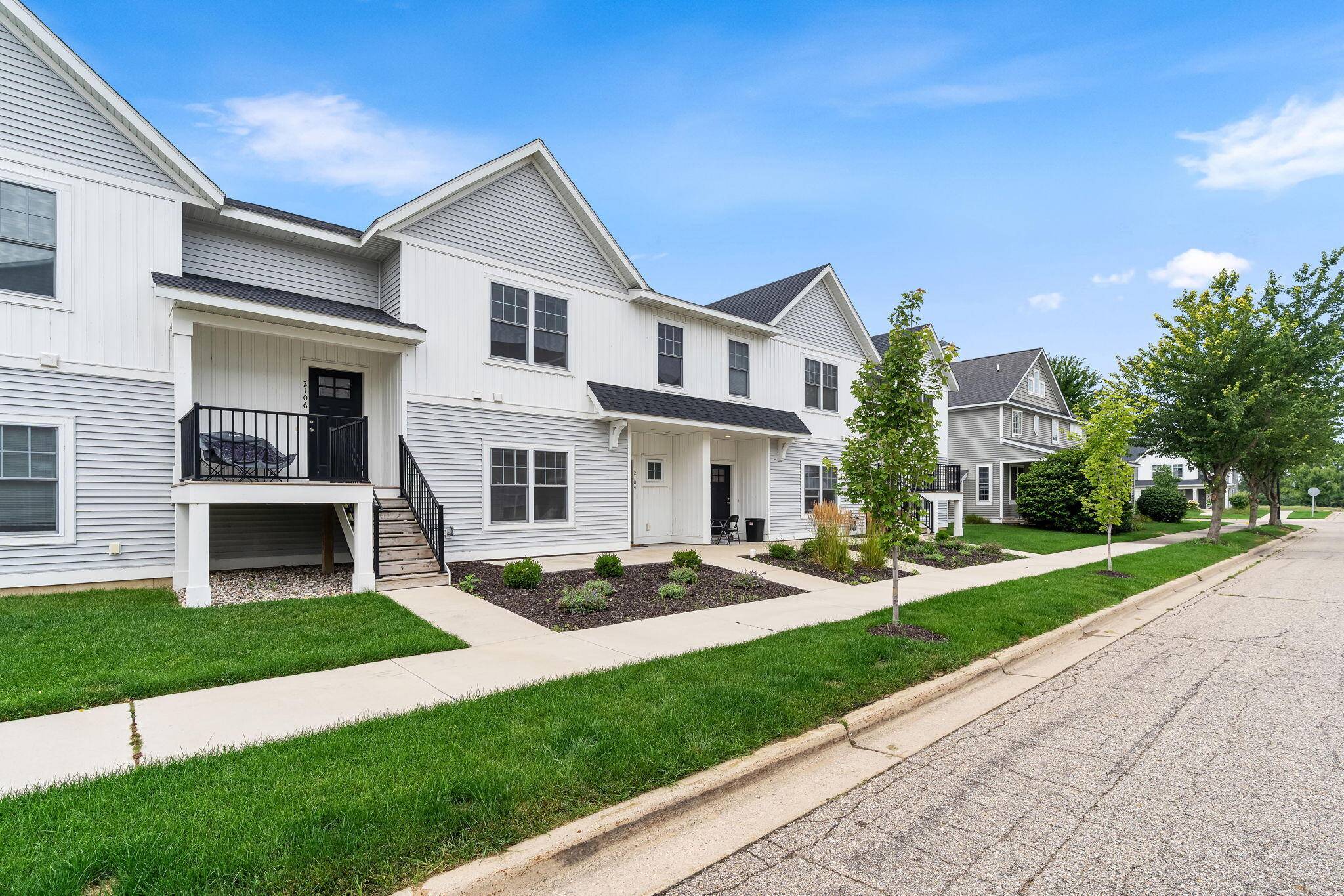 2104 Sherwood AVE, Fillmore Twp, MI 49423