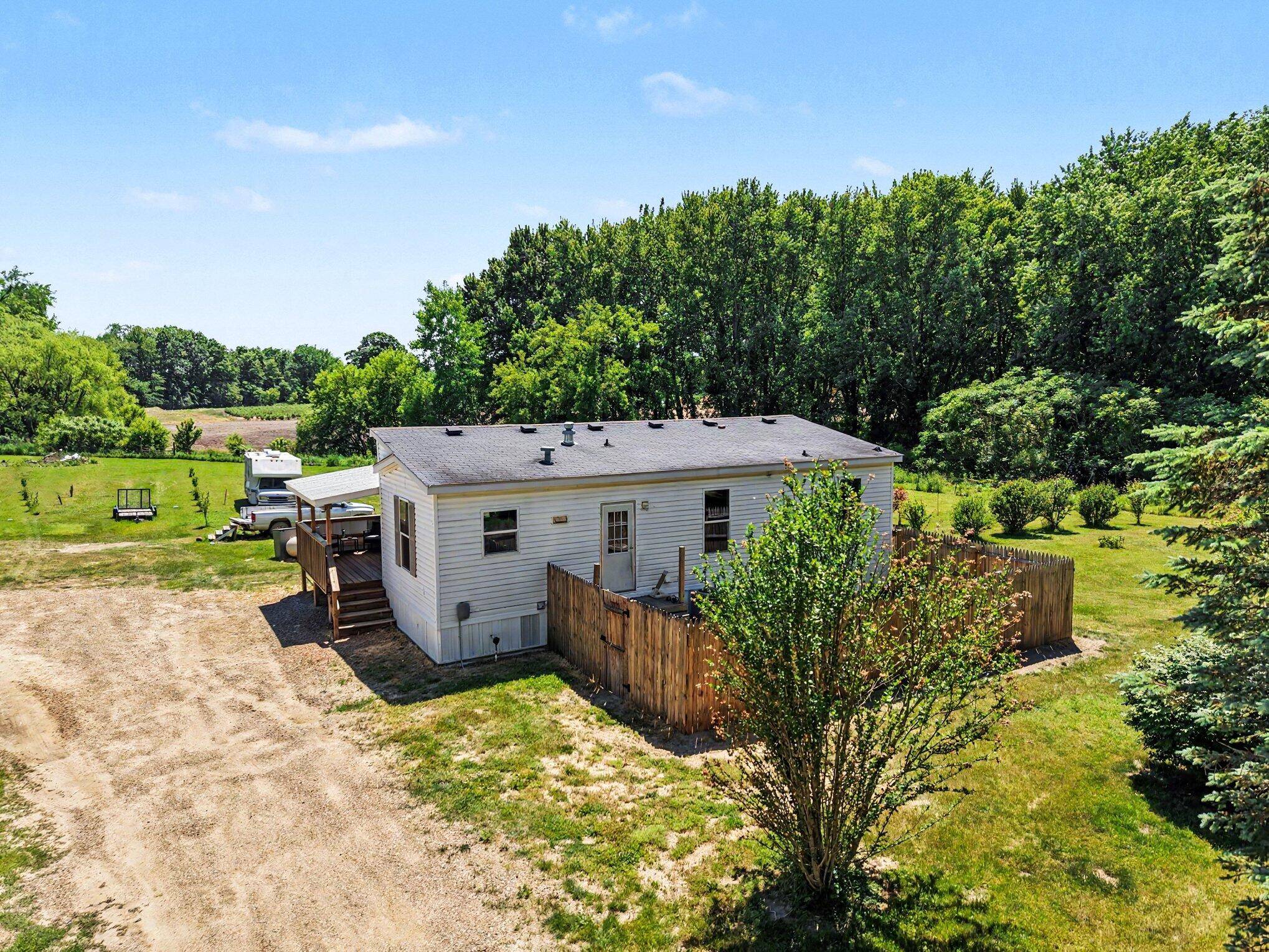 68699 38th AVE, Covert Twp, MI 49043