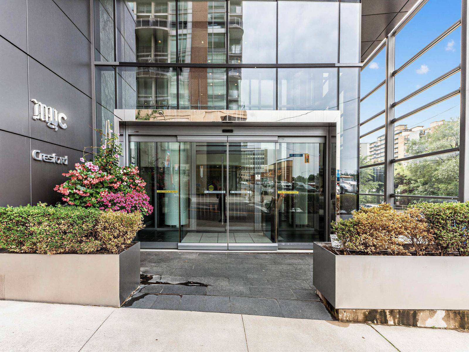 1815 Yonge ST #407, Toronto C10, ON M4T 2A4
