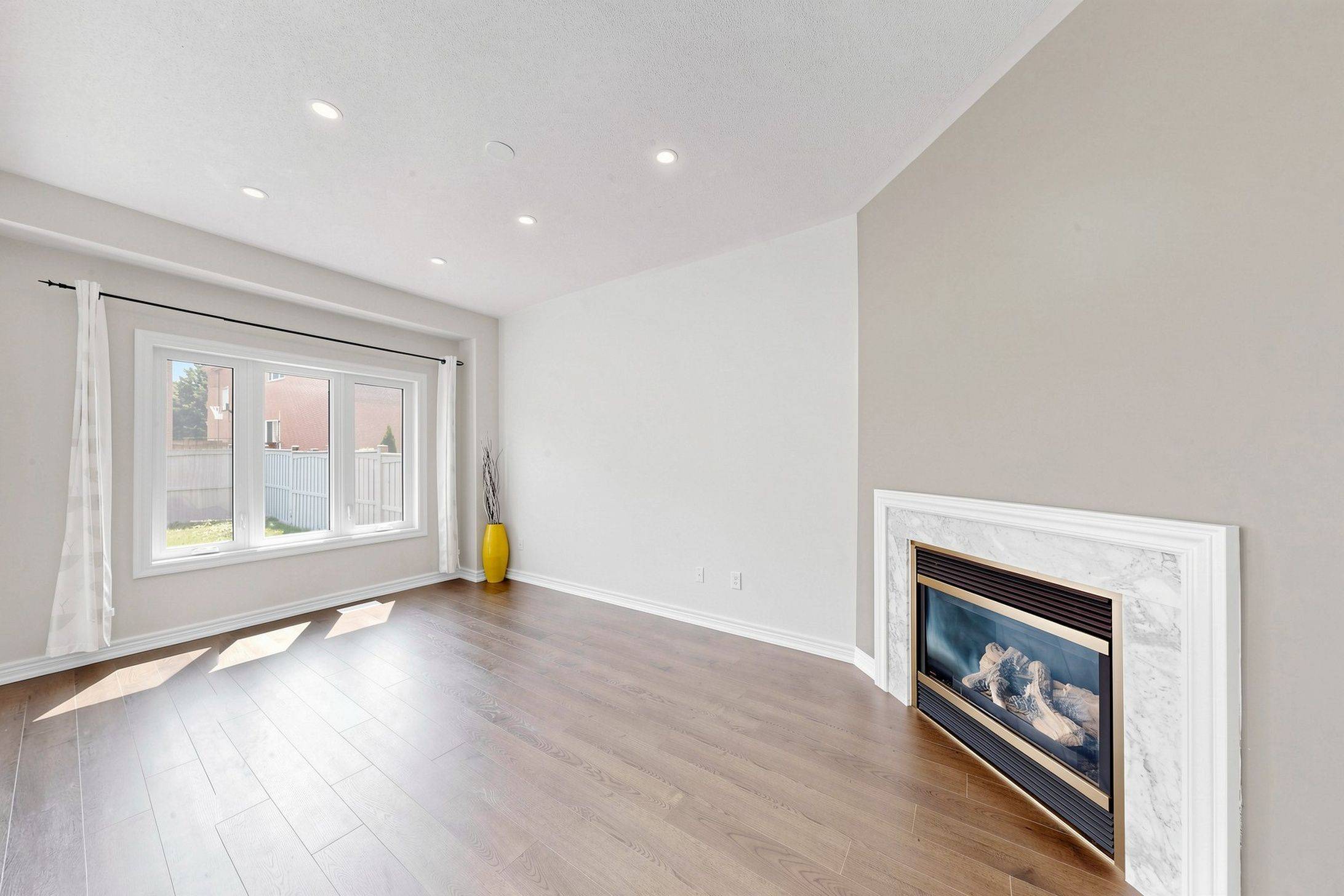 87 River Ridge BLVD, Aurora, ON L4G 7T9
