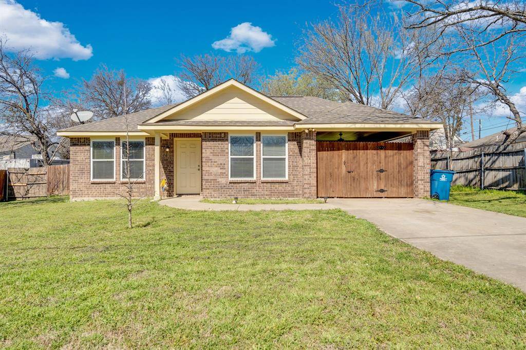 106 W Adair Street, Alvarado, TX 76009