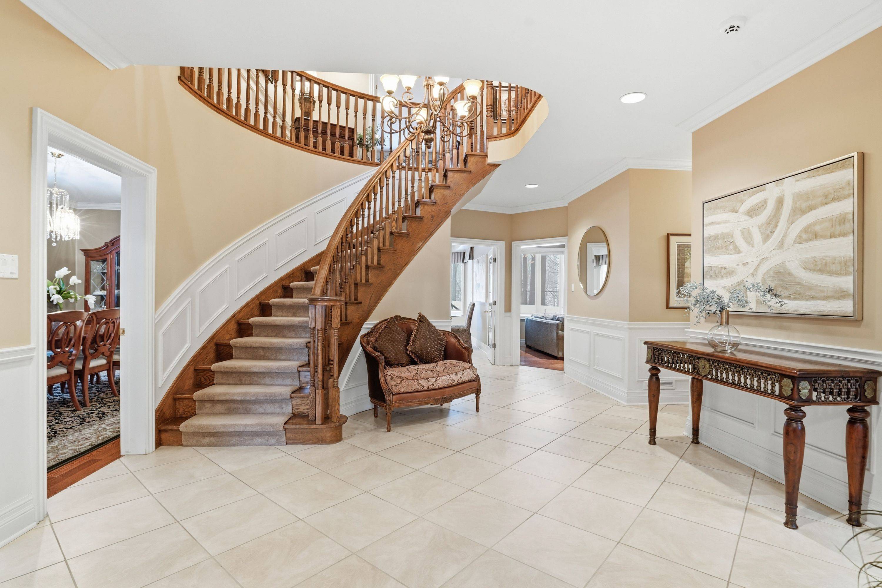 1121 Forestvale DR, Burlington, ON L7P 4W3