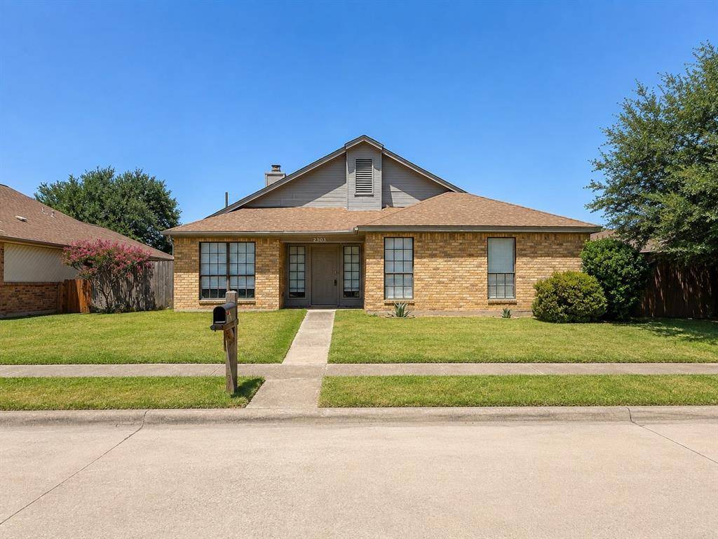 2303 Markland Street, Irving, TX 75060