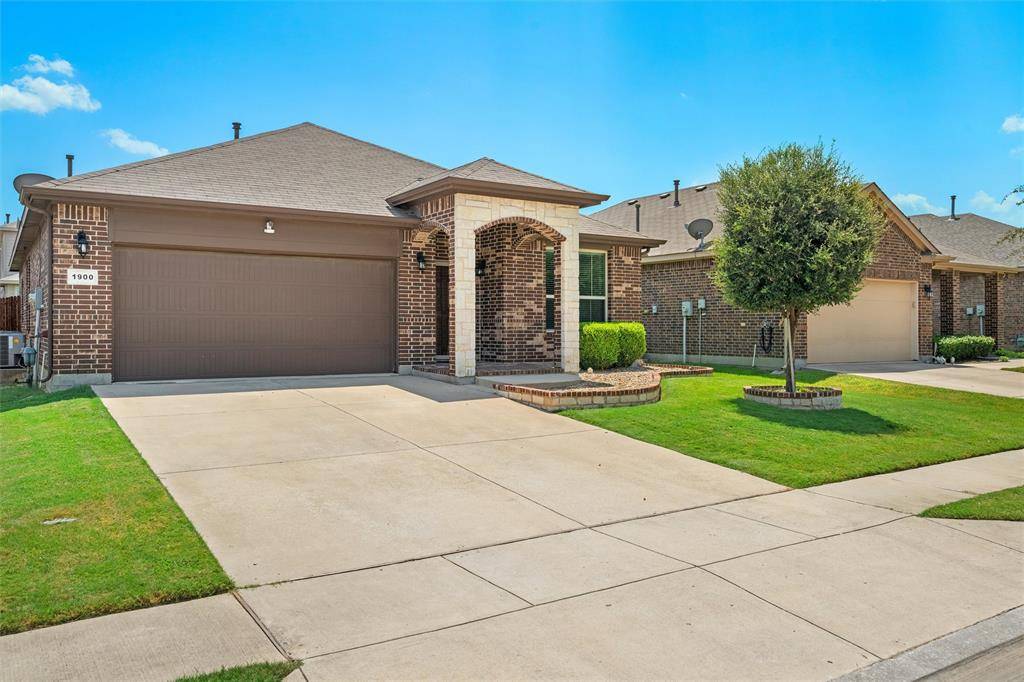 1900 Jacona Trail, Fort Worth, TX 76131