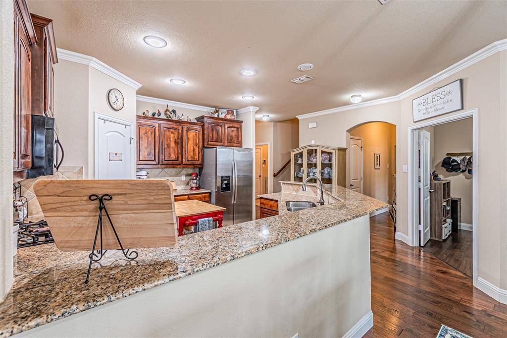 5721 Diamond Valley Drive, Fort Worth, TX 76179