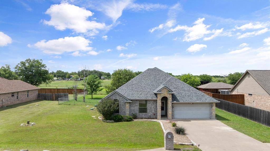 1904 Lazy Court, Granbury, TX 76048
