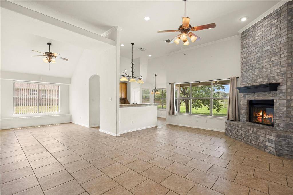 1904 Lazy Court, Granbury, TX 76048