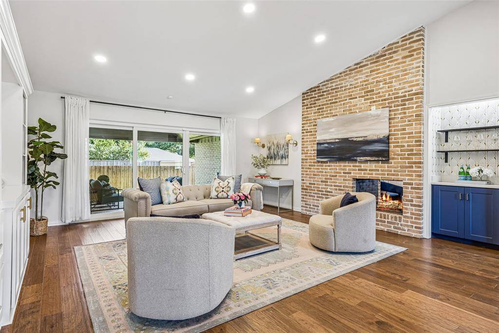 4044 Boca Bay Drive, Dallas, TX 75244