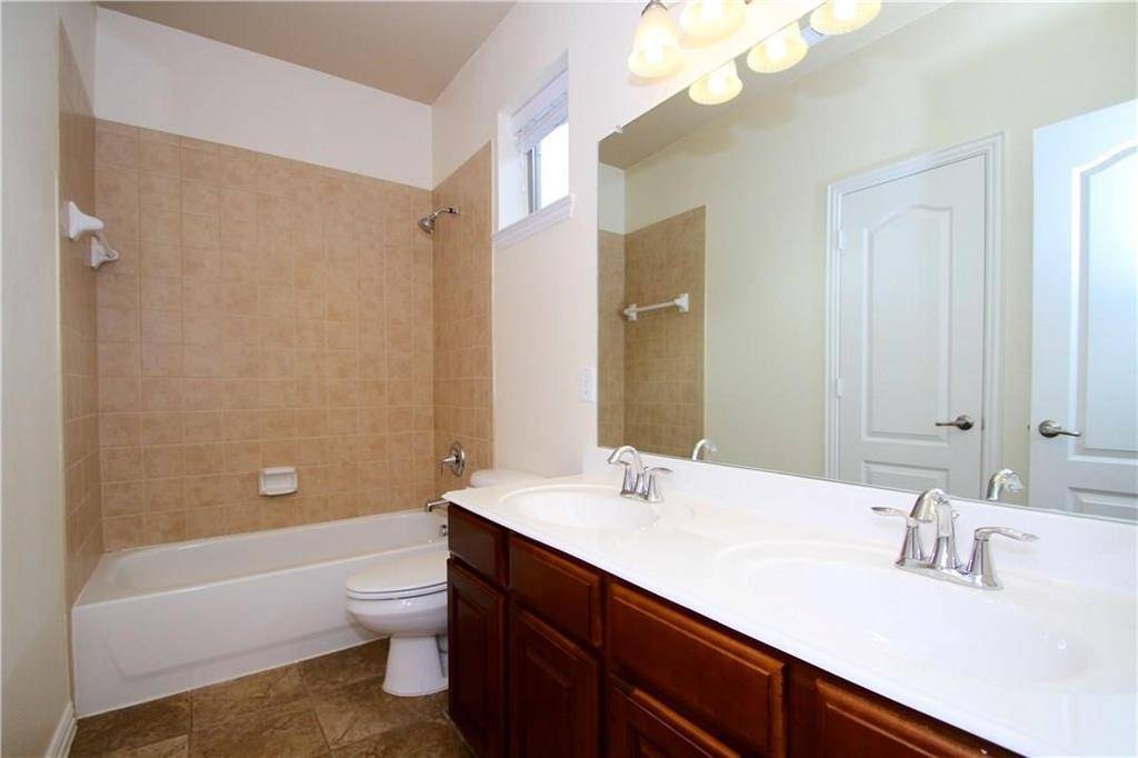 4233 Swan Forest Drive #E, Carrollton, TX 75010