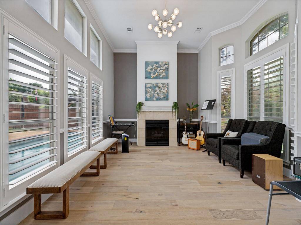701 pine lakes, Plano, TX 75025