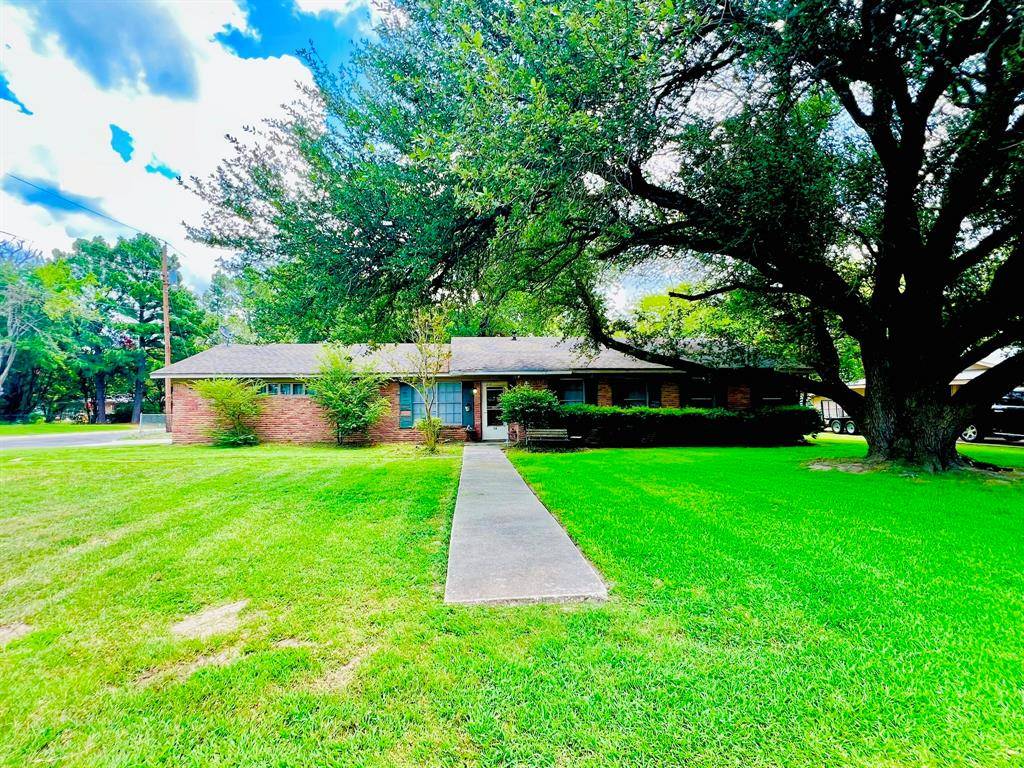 114 Harred Street, Sulphur Springs, TX 75482