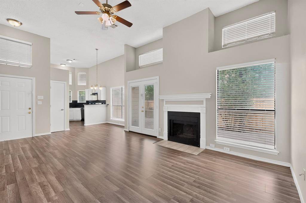 2521 Winter Oak Street, Dallas, TX 75227