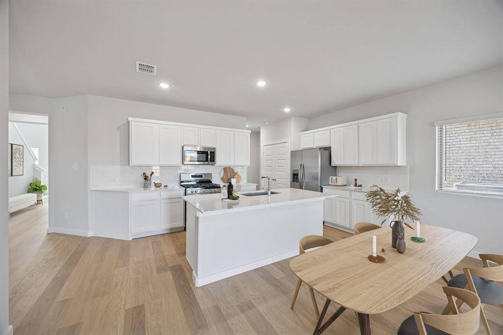 8340 Kingfisher Road, Aubrey, TX 76227