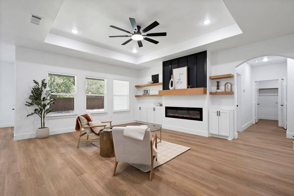 805 Tierney Road, Fort Worth, TX 76112