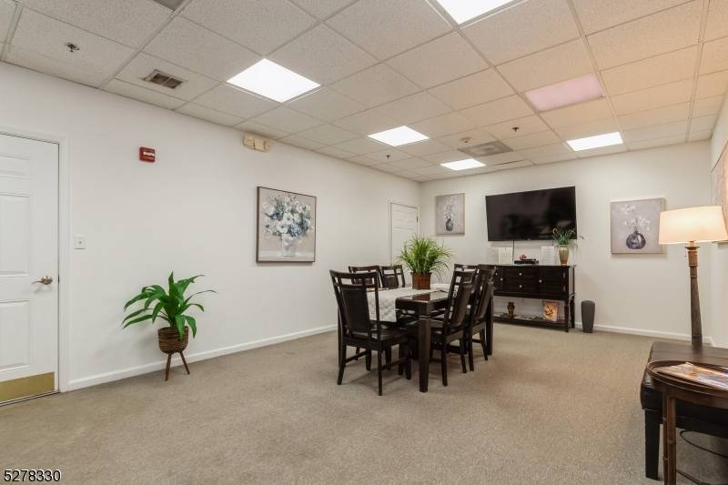 316 South Ave #312, Fanwood Boro, NJ 07023