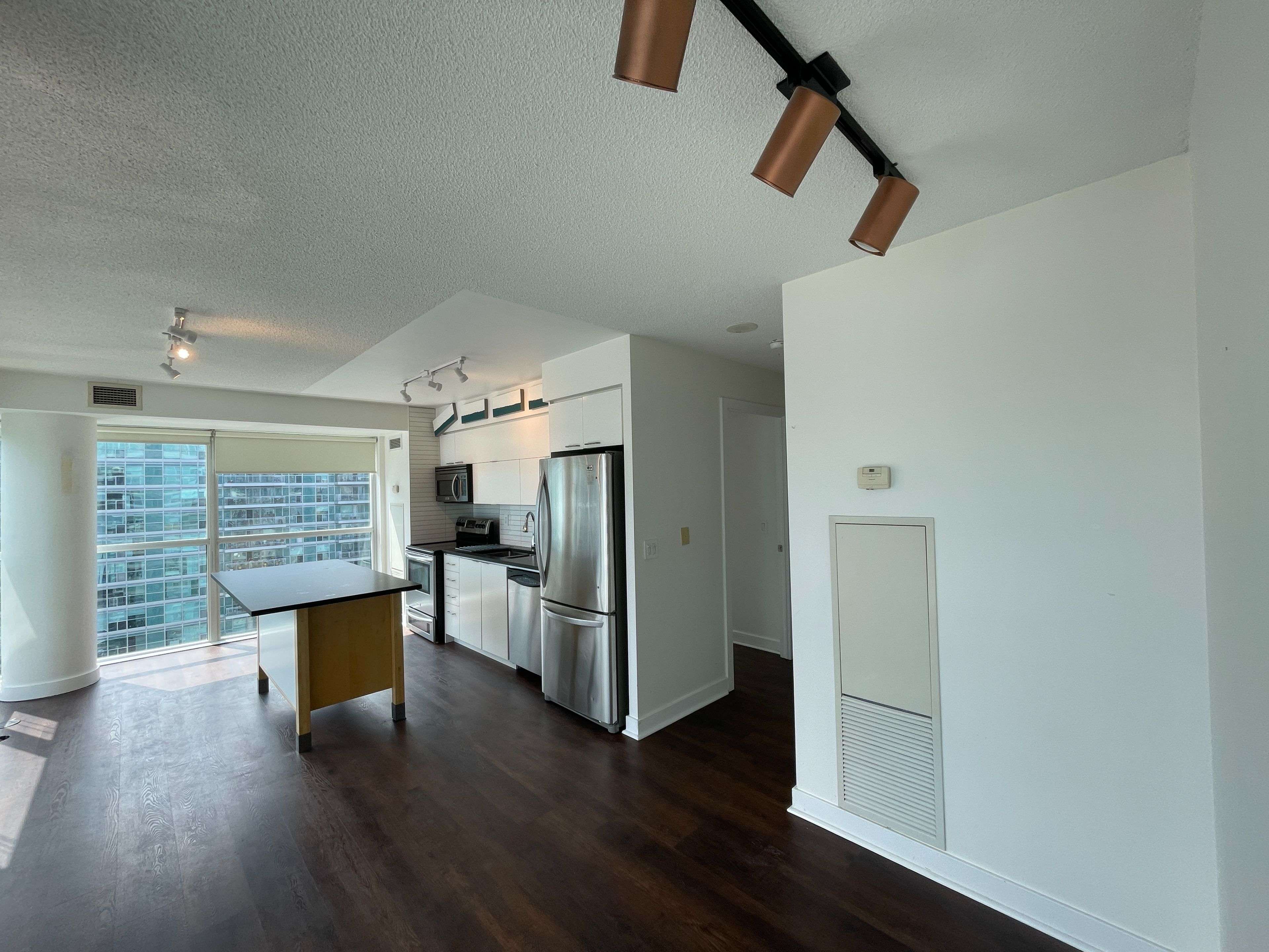 80 Western Battery RD #2303, Toronto C01, ON M6K 3S1