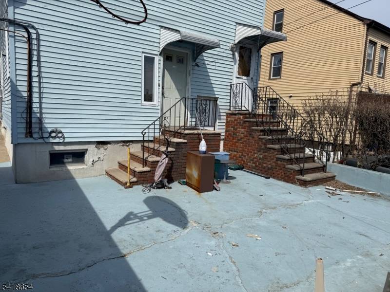 106 N 6Th St, Paterson City, NJ 07522