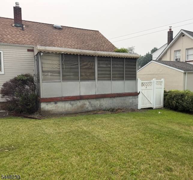 12 Pleasant Ave, Garfield City, NJ 07026
