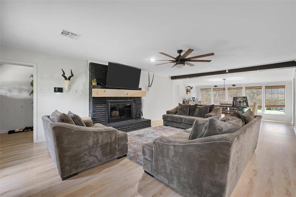 232 PR 3666, China Spring, TX 76633