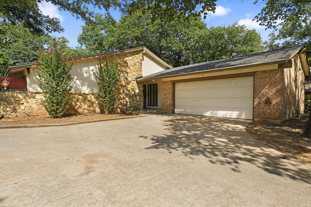 4609 Rockland Drive, Arlington, TX 76016
