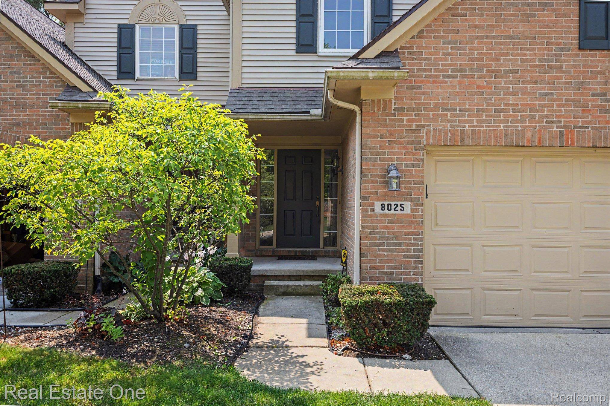 8025 Springdale DR #48, White Lake Charter Township, MI 48386