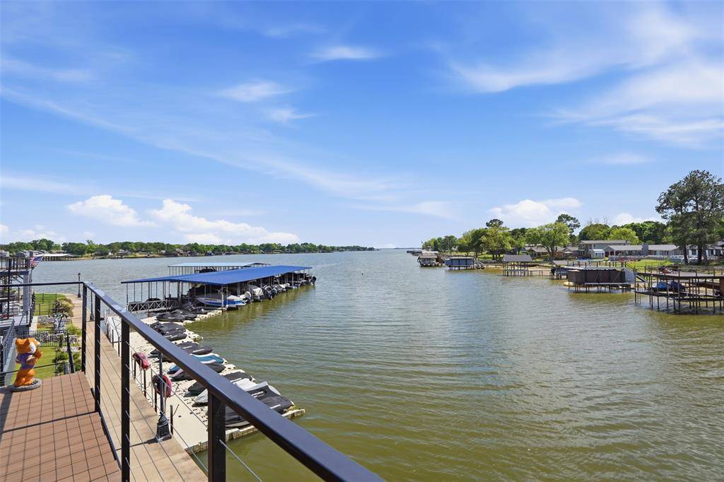 134 Marina Drive, Mabank, TX 75156