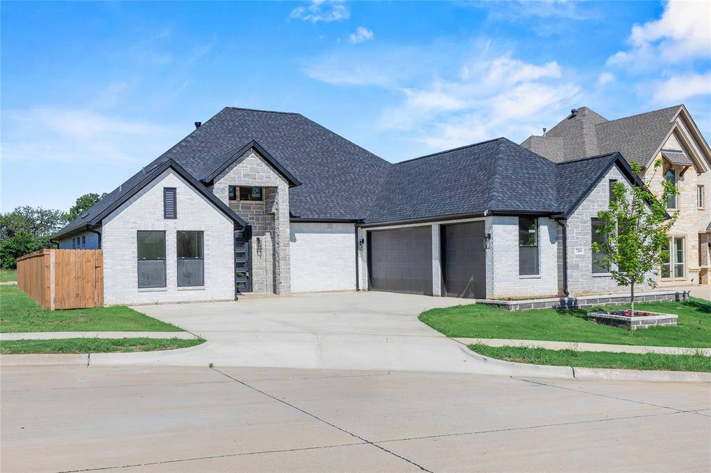 7203 Harris Place, Arlington, TX 76001