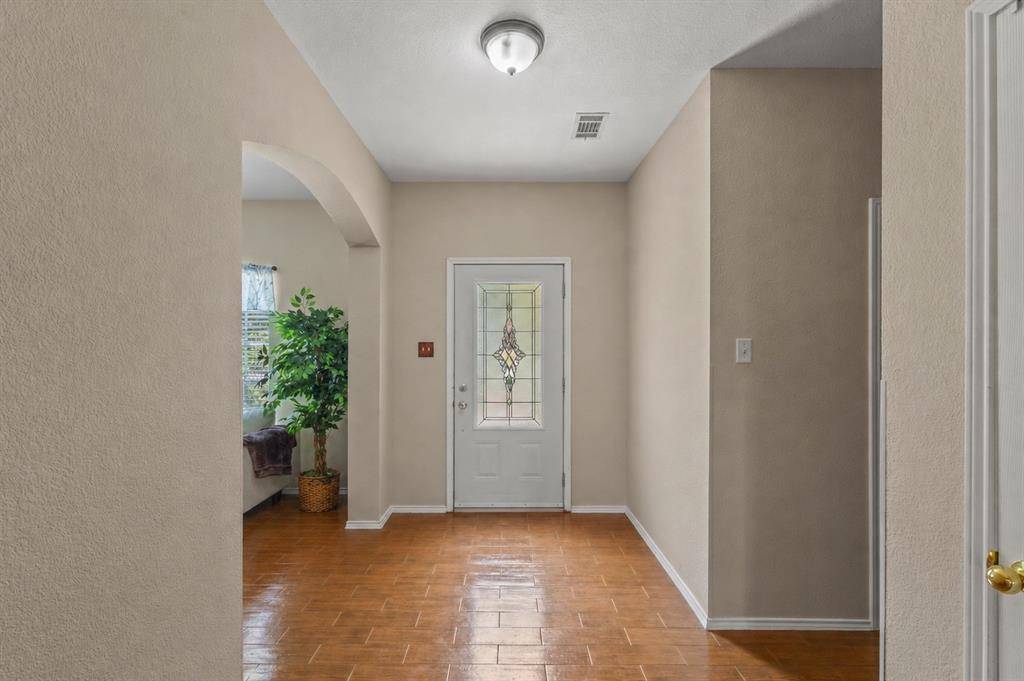 9224 Nathan Drive, White Settlement, TX 76108