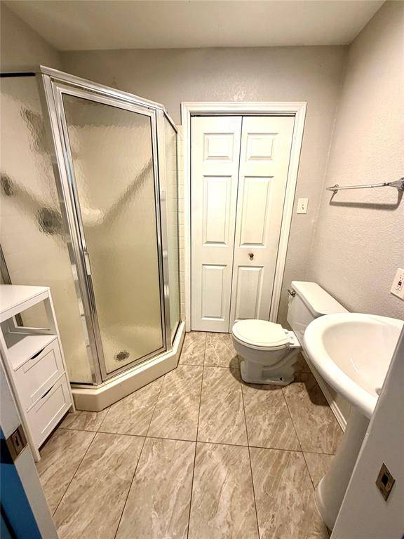 412 E Lovers Lane, Arlington, TX 76010