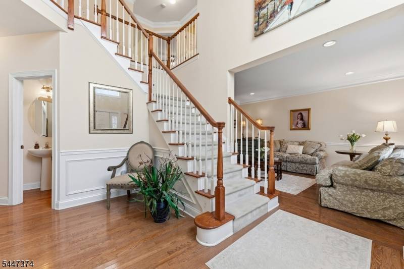 26 Rouser Way, Hillsborough Twp., NJ 08844