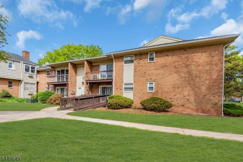 527 Andria Ave #223, Hillsborough Twp., NJ 08844