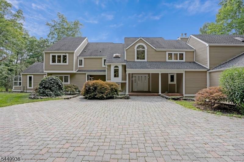 101 Rippling Brook Way, Bernardsville Boro, NJ 07924