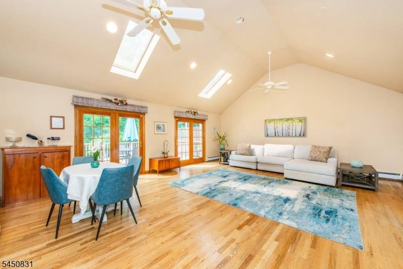 9 Morse Ave, Butler Boro, NJ 07405